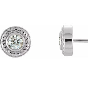 Boucles d'oreilles clous en diamant de laboratoire taille ronde platine avec halo en forme de corde - Product Image 1