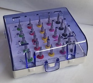 Juego de Fresas Quirúrgicas Dentales Cónicas con Puntas de Corte de Precisión y Estuche Organizador Esterilizable para Procedimientos Profesionales - Product Image 5