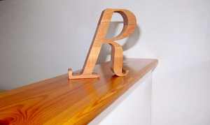 ขาตั้งโทรศัพท์มือถือไม้ขายส่ง ขาตั้งแล็ปท็อปสำหรับตกแต่งโต๊ะบ้าน ขนาดปรับแต่งได้ รูปหัวใจ ขาตั้งโทรศัพท์มือถือไม้ - Product Image 2