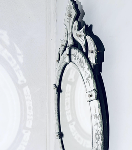 Espejo Veneciano, Espejo de Pared de Vidrio Italiano Tallado a Mano, Espejo Decorativo Ornamentado, Estilo Clásico Veneciano - Product Image 2