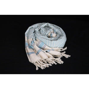 Toalla Fouta Turca de Algodón 100% Ecológica de Secado Rápido con Diseño Moderno a Rayas de Alta Calidad, Toalla de Playa de Gran Tamaño para Uso en la Playa - Product Image 2