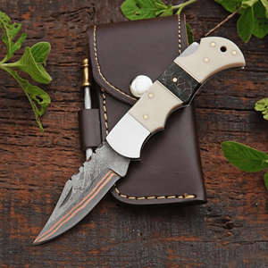 Navaja Plegable de Acero al Carbono, Hoja Pulida, Mango de Madera, Funda de Cuero, Forjada a Mano, Multiusos, Compacta, 3 Pulgadas - Product Image 3