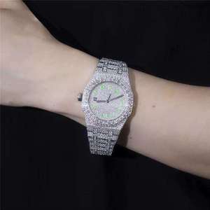 Montre de luxe pour homme entièrement sertie de diamants Moissanite VVS, mouvement à quartz ETA, date automatique, bracelet en acier inoxydable 20 mm, style Hip Hop, chiffres romains - Product Image 6