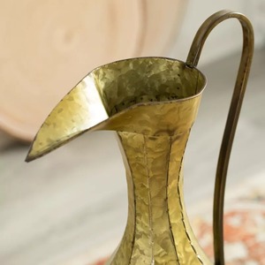 Vase de table traditionnel avec poignée, finition dorée, design pichet décoratif - L'ancien est l'or - Product Image 4