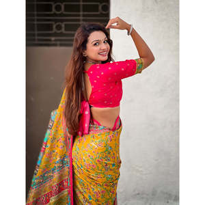 Sari Darbari Elite Weaves en soie viscose pure jaune moutarde, imprimé positionné, 750g, pour robes de cocktail - Product Image 3