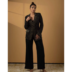 Ensemble veste et pantalon pour femme, nouvelle collection, uni, lourdement orné, écologique, coupe ajustée |   Tenue de soirée et de mariage deux pièces de créateur - Product Image 3