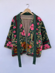 เสื้อแจ็คเก็ตบอมเบอร์กำมะหยี่ปักลายซูซานีสีสันสดใส แบบสองด้าน สไตล์โบโฮ วินเทจ ทรงสั้น ฟรีไซส์ เสื้อผ้าสไตล์ชาติพันธุ์ - Product Image 4