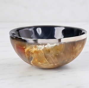 Cuenco de Cuerno Natural Hecho a Mano con Interior Pulido Negro, Decoración Moderna de Lujo para Mesa - Product Image 1