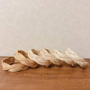 Pulseras de moda para mujer, accesorios sostenibles, brazaletes de mimbre tejido. - Product Image 2