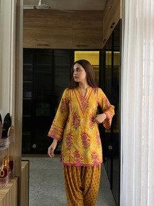 Women's Yellow Floral Printed Cotton Salwar Suit Set Loose Fit Traditional Casual Wear India Pakistan Style All Seasons - Product Image 2