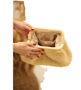 Bolso de hombro de paja tejido a mano para mujer, estilo macramé, para compras o playa, de moda - Product Image 1