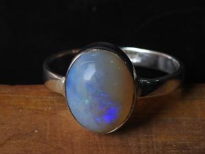 Anillo de Boda de Plata Maciza Australiana con Ópalo - Color Multifuego, Talla 6.5 de EE. UU., Engaste de Garras, Regalo para Fiesta o Boda - Clásico Hecho a Mano - Product Image 2