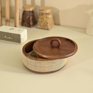 Boîte à roti en bois avec couvercle en cannage tressé, fait main, pour le rangement des chapatis, service traditionnel de dabba pour la cuisine et la table à manger - Product Image 4