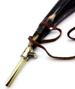 Cuerno para pólvora negra, para recreación histórica, tiro, cuerno con correa de cuero, aproximadamente 12”, selección aleatoria - Product Image 2
