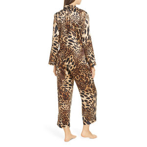 Nuevo Conjunto de Pijama Elegante de Seda/Algodón Satinado Térmico de Alta Calidad Personalizado para Mujer con Logotipo Frontal - Product Image 4