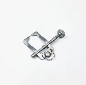Pince à caoutchouc en acier inoxydable pour instrument dentaire orthodontique, outil chirurgical pour une manipulation précise des caoutchoucs. - Product Image 5