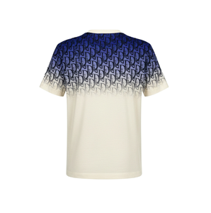 เสื้อยืดแขนสั้นสีขาวสำหรับผู้ชาย พิมพ์ลายตัวอักษรสีดำแบบดิจิทัล คอกลม ทรงลำลอง ผ้าคอตตอนเจอร์ซีย์ - Product Image 4