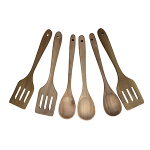 Espátula ranurada de madera vietnamita hecha a mano con madera natural para freír, voltear, revolver y preparar en la cocina a diario. - Product Image 3