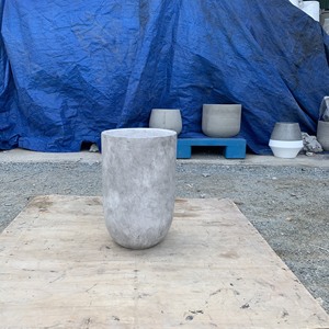 Pots de fleurs en béton-ciment fabriqués directement en usine au Vietnam, pots en céramique du Vietnam, prix raisonnable et ajustable. - Product Image 2