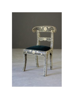 Silla Clásica de Resina con Incrustaciones de Hueso, con Detallado Trabajo de Incrustación que Ofrece Comodidad y Elegancia Visual - Product Image 6