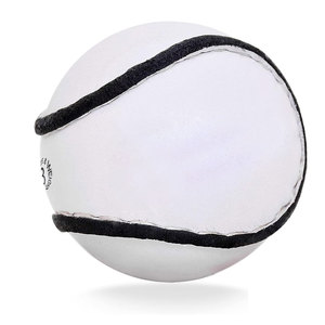 Balones de Hurling Avanzados con Acabado de Superficie Duradero para un Agarre Mejorado y Uso a Largo Plazo - Product Image 1