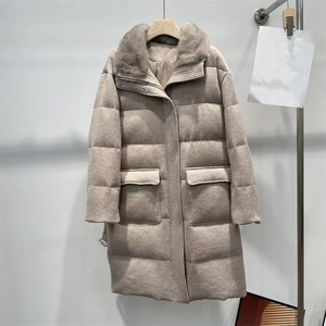 Manteau d'hiver classique pour femme avec col en fourrure de mouton, ceinture, couleur unie, manches longues, chaud et épais - Product Image 2
