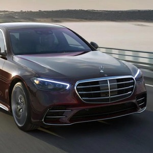 Oferta Especial: Mercedes Clase S, Sedán de Lujo con Amplio Interior, Asientos Confortables, Experiencia de Conducción Suave y Rendimiento Confiable - Product Image 3