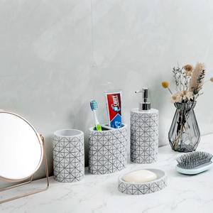Organizador de Baño Geométrico Moderno, Ideal para Apartamentos Tipo Estudio y Hogares Modernos, Artículos Esenciales para el Baño Hechos a Mano en India - Product Image 4