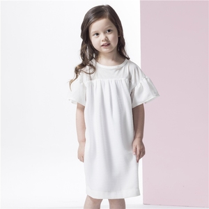 ODM Chic Robe blanche en coton bio pour enfants pour toutes les occasions - Product Image 2