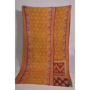 Couverture Kantha indienne vintage en coton fleuri, faite à la main, réversible, style bohème, pour lit ou décoration - Product Image 2