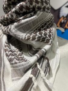 Keffiyeh arabe tactique du désert - Écharpe Shemagh en tissu jersey de coton respirant et doux pour la peau, toutes saisons - Product Image 5