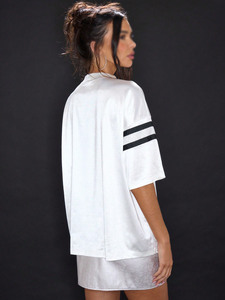 Maillot de football américain graphique en cristal de qualité supérieure, unisexe, en tissu de soie brillant, avec logo personnalisé en strass, style streetwear, fabricant - Product Image 2