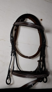 Brida de Doma Clásica Hecha a Mano de Primera Calidad para Jinetes Profesionales y Entrenamiento de Caballos, Disponible a un Precio Accesible - Product Image 4
