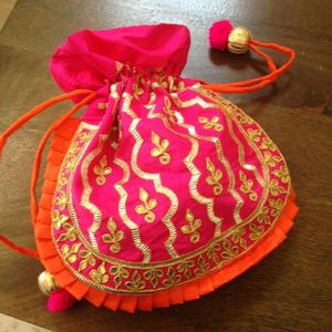 High Quality Women's Handmade Silk Fashion Classic Wedding Indian Ethnic Potli Bridal Wristlet Gift <b>Bag</b> Eco-Friendly - Product Image 1