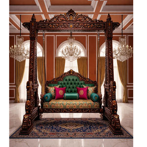 Columpio de Madera Tallado a Mano Estilo Palacio de Lujo, Columpio de Madera Tallado Estilo Real Indio, Columpio de Madera de Teca Hecho a Mano, Venta en EE. UU. - Product Image 1