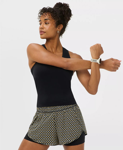 Shorts d'été en jean pour femmes, à franges et bords bruts, style vintage, vente en gros - Product Image 2