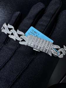 Pulsera Cubana de Plata Esterlina Bañada en Oro con Moissanita Redonda Brillante Engastada en Garra, Estilo Hip Hop de Moda para Hombre y Mujer - Product Image 3