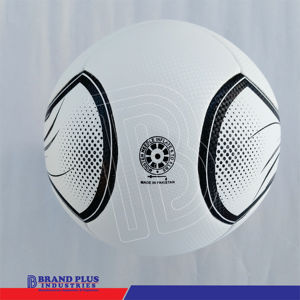 ลูกฟุตบอลชายหาด Brand Plus 6 แผ่น เย็บด้วยเครื่องจักร น้ำหนักเบา ขนาด 5 สำหรับโปรโมชั่น ผลิตจากวัสดุ PU โฟมนุ่ม สำหรับกีฬา - Product Image 2