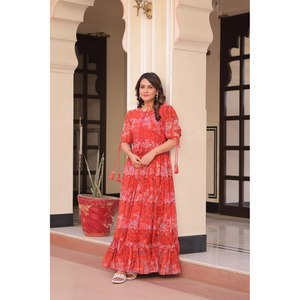 Robes décontractées de créateur Robe de soirée magnifiquement imprimée pour un look élégant - Product Image 3