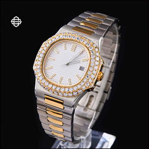 Montre à quartz pour homme de luxe, style business, cadran carré bicolore avec lunette sertie de diamants, en acier inoxydable, bracelet 41 mm, verre minéral - Product Image 2