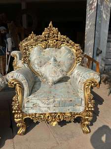 Fauteuil en bois sculpté de luxe avec cadre doré et revêtement bleu à motifs pour la décoration à prix avantageux - Product Image 5