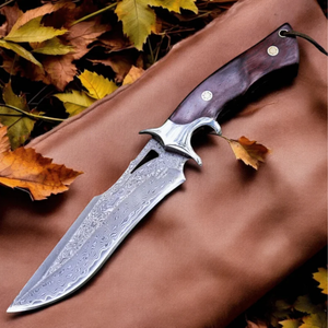 Cuchillo de caza profesional hecho a mano en Damasco con hoja de acero estampado, mango de madera, protector metálico resistente y funda de cuero. - Product Image 3