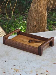 Plateau de service en bois moderne, forme rectangulaire, poignée polie, passe au lave-vaisselle, pour la cuisine et les réceptions - Product Image 3