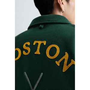 แจ็คเก็ตวาร์ซิตี้ปักลายตามสั่ง แขนหนัง PU สไตล์วินเทจ สำหรับผู้ชายและผู้หญิง รับผลิตจำนวนมากแบบ OEM - Product Image 6