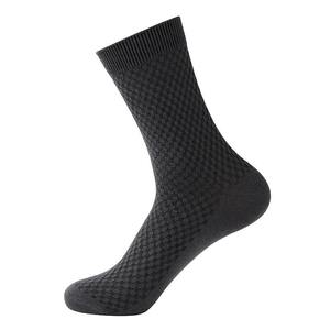 Calcetines de Ciclismo Profesionales para Hombre y Mujer, Calcetines Deportivos Antideslizantes de Alto Rendimiento, Calcetines Transpirables para Ciclismo de Montaña - Product Image 3