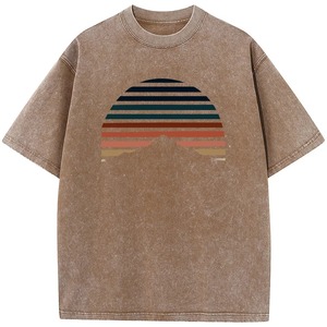 T-shirt personnalisé pour homme à manches courtes, imprimé géométrique avec motif montagne au coucher du soleil, tissé en coton 100% de haute qualité, décontracté - Product Image 2