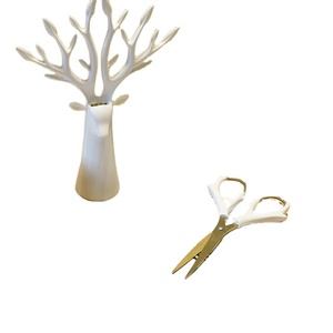 Ciseaux en verre faits à la main en forme de cerf noir, directement de l'usine de Taïwan, cadeau original pour le Nouvel An chinois et les occasions spéciales de Noël - Product Image 6