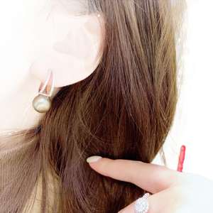 French Freshwater <b>Pearl</b> <b>Earrings</b> 9-10mm Round Flawless Frosted Texture S925 Pure Silver with Frosted Leaves Socialite Collection - Product Image 5