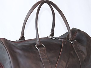 Sac de sport décontracté de luxe portable en cuir véritable noir imperméable avec fermeture éclair, durable et écologique, vente en gros - Product Image 3