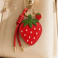 Porte-clés personnalisé en cuir PU avec breloque fruit et pendentif émaillé